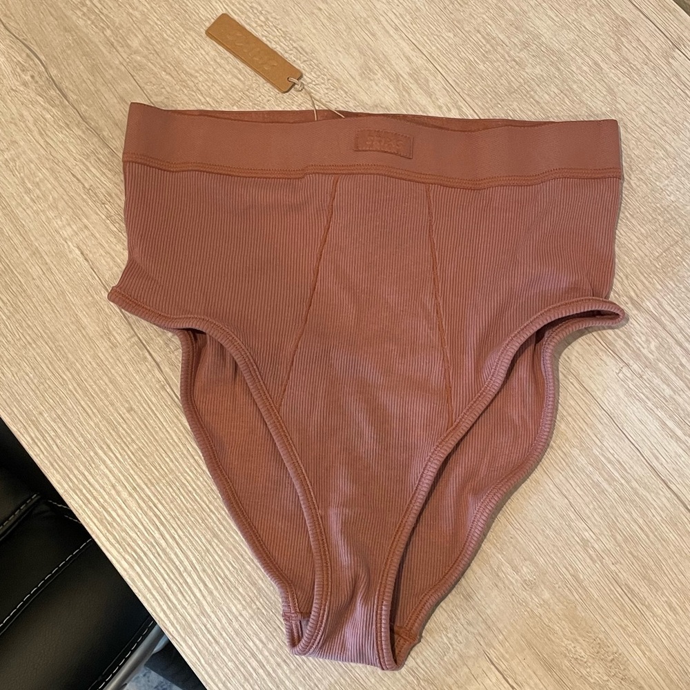 Skims cotton rib brief